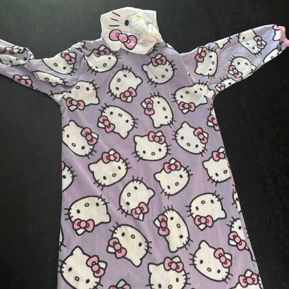 Hello Kitty Onesie Zipper Footie Pajamas - Picture 9 of 10